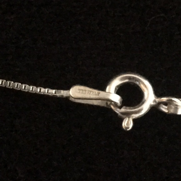 Sterling silver Box chain + “loved” heart pendant - Picture 6 of 10